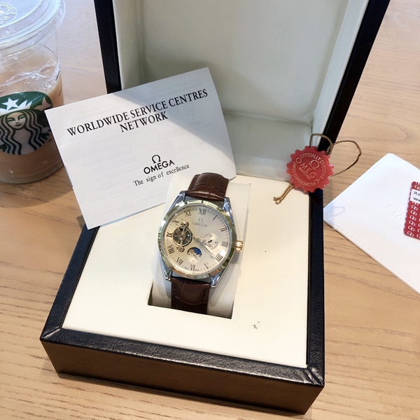 ブランド時計背面デザイン